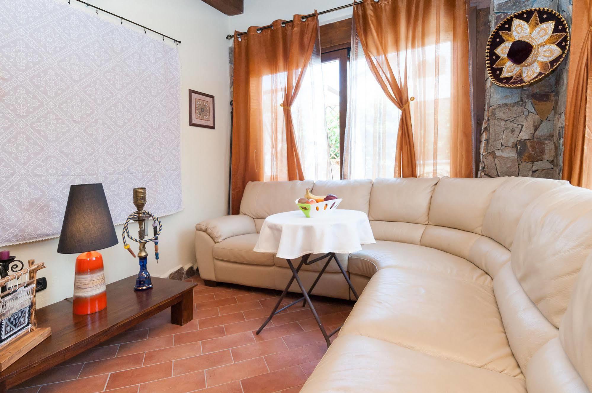 B&B La Dolce Vita Flumini di Quartu Dış mekan fotoğraf