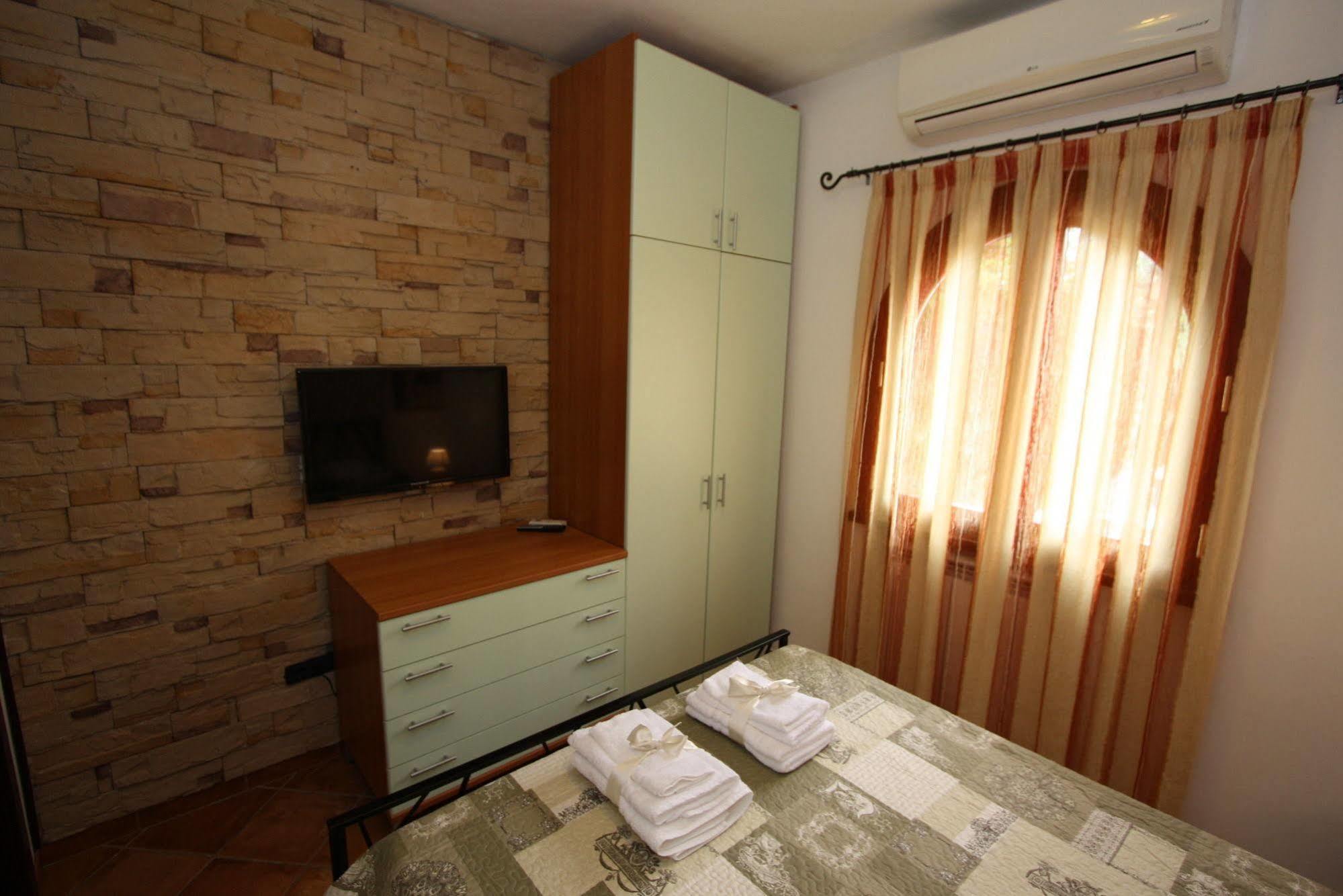 B&B La Dolce Vita Flumini di Quartu Dış mekan fotoğraf